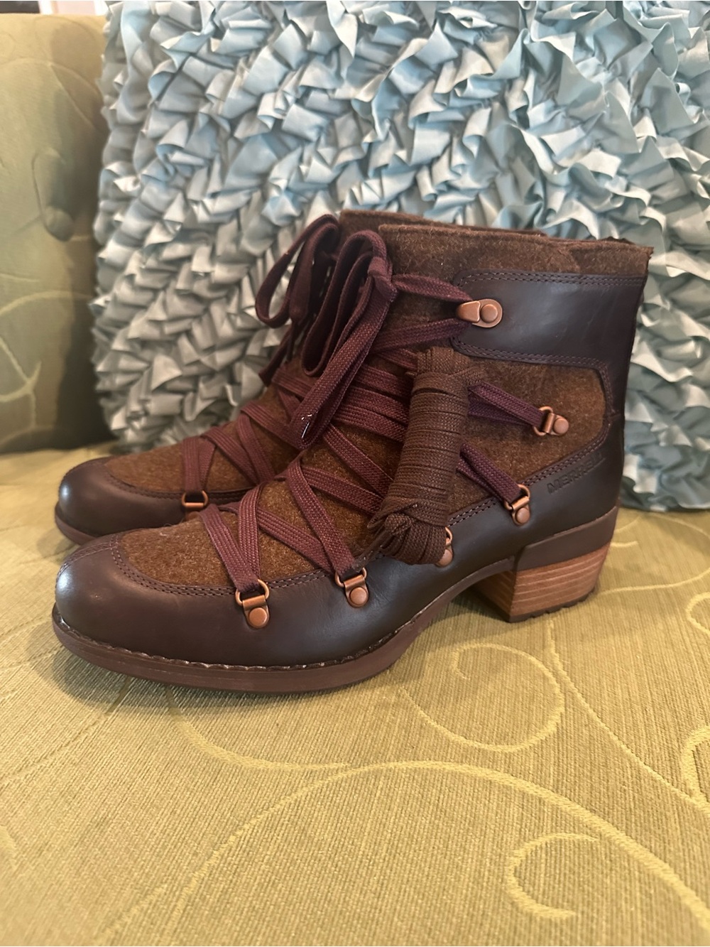 Merrell Shiloh II Leather and Textile Lace-Up Ankle Boots